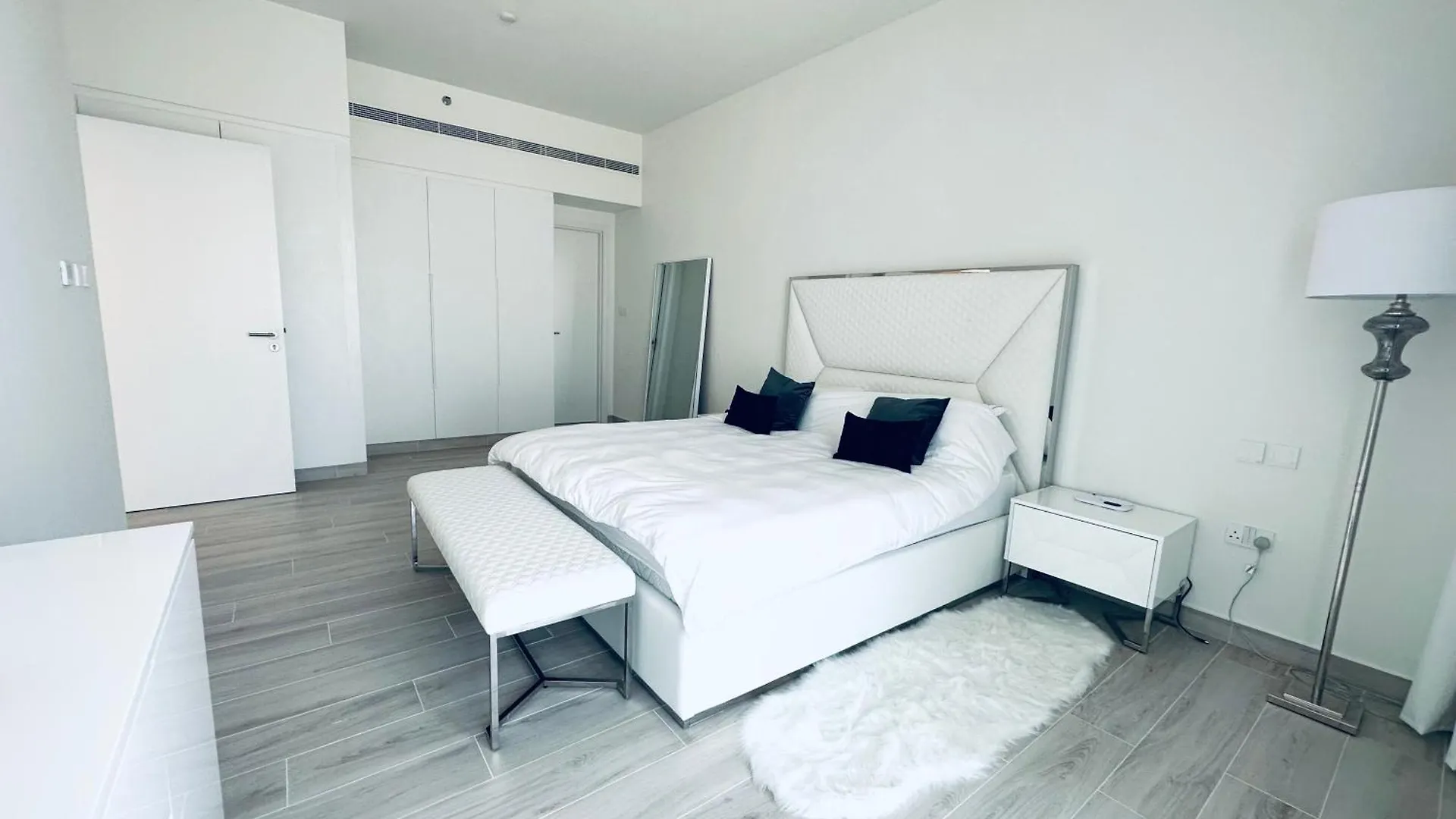 Apartament Brand New Luxury Opposite Reem Mall Abu Zabi